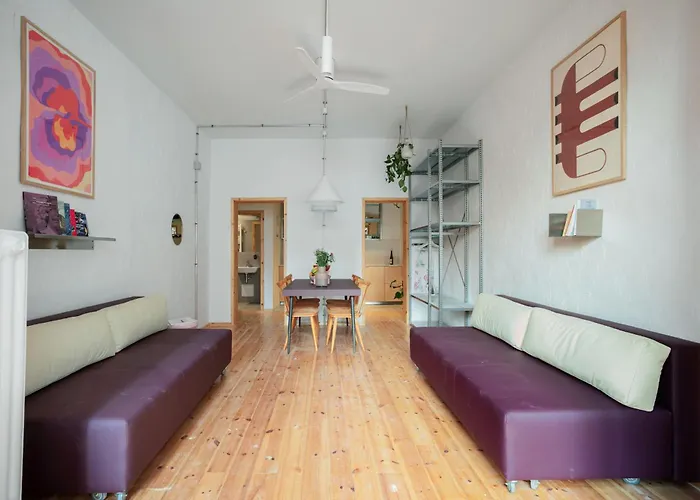 Flattering Aparthotel 3*