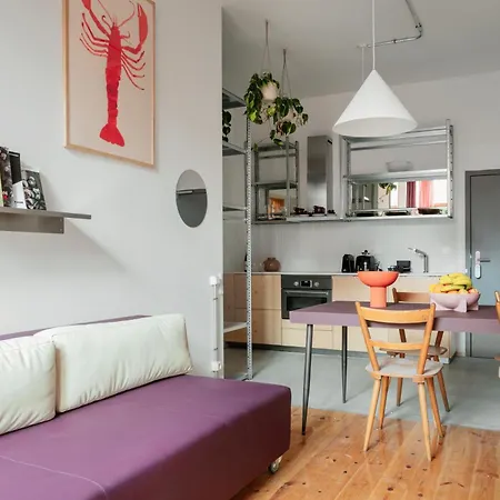 Flattering Aparthotel 3*