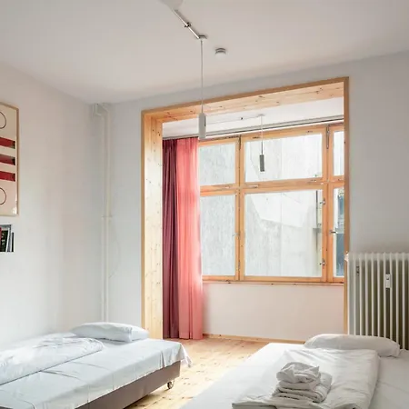 Flattering Aparthotel Berlin