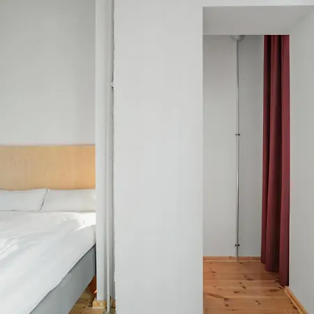 Lägenhetshotell Flattering 3*