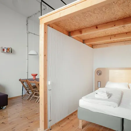 Flattering Aparthotel 3*