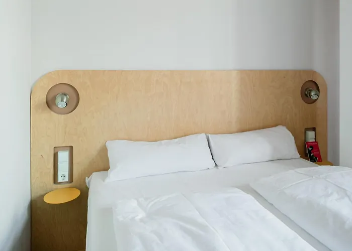 Flattering Aparthotel