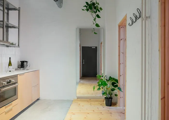 Flattering برلين