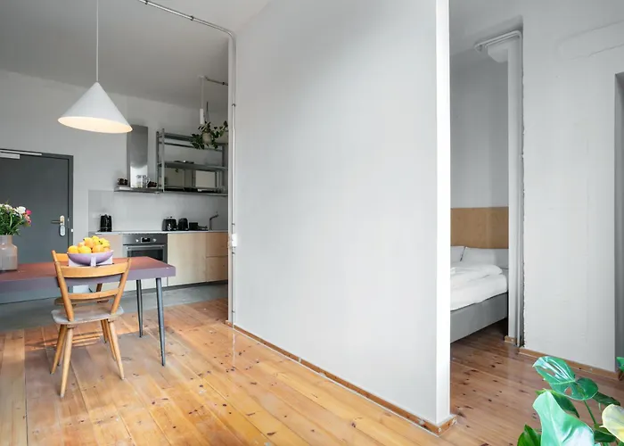 Flattering برلين