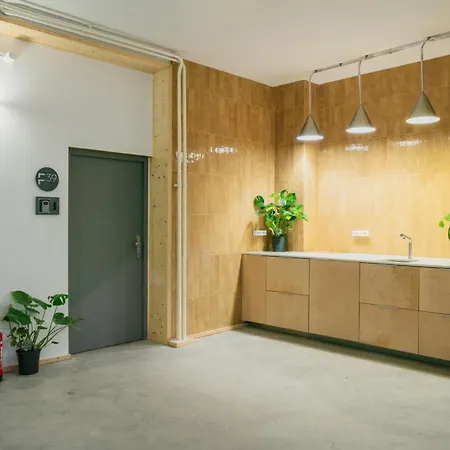 Ξενοδοχείο με διαμερίσματα Flattering